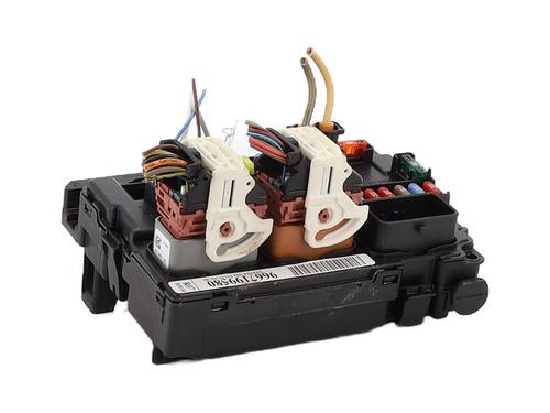 Used Fuse box Fuse box CITROËN C3 II (SC_) 1.4 VTi 95 (95 hp) 35990963 35990963