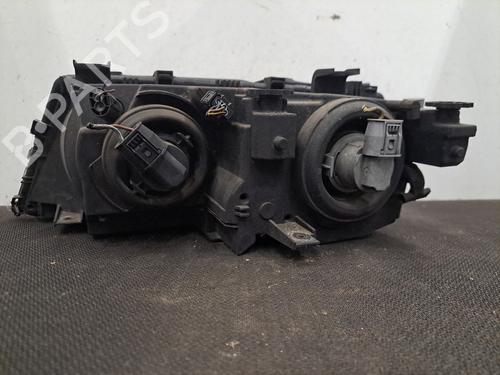 Used Right headlight Right headlight BMW 3 Touring (E46) 330 xd (204 hp) 29560549 29560549