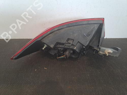 right-taillight-renault-clio-iv-bh_-2012-2013-2014-2015-2016-2017-2018-2019-2020-2021-28406412 main image