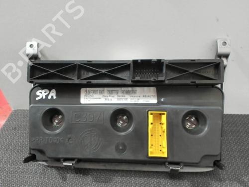 Used Climate control ALFA ROMEO 147 (937_) 1.9 JTD 16V (937.AXG1B, 937.BXG1B) (140 hp) 28411090