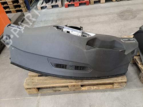 Used Dashboard PEUGEOT 308 SW II (LC_, LJ_, LR_, LX_, L4_) 1.6 HDi / BlueHDi 115 (LCBHXM, LCBHXT) (115 hp) 28396464