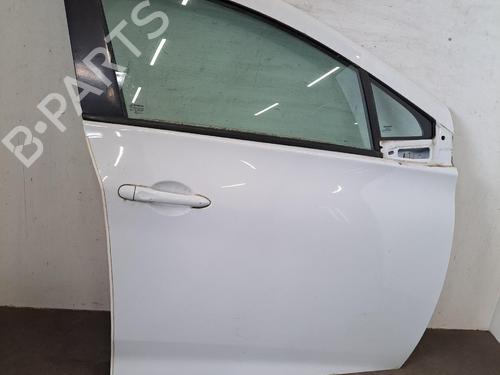 dr-hjre-fortil-renault-zoe-bfm_-2012-37748826 main image