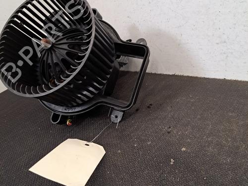 Heater blower motor PEUGEOT 5008 (0U_, 0E_) 1.6 HDi | BP28403247M62 