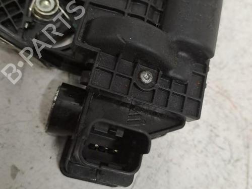 Used Tailgate lock PEUGEOT 2008 I (CU_) 1.2 VTi (82 hp) 28396412