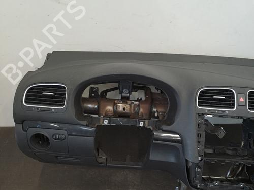 Used Dashboard VW GOLF VI (5K1) 1.6 TDI (105 hp) 28402263