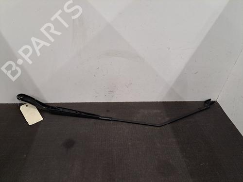 front-windshield-wiper-arm-renault-captur-ii-hf_-2020-28392476 main image