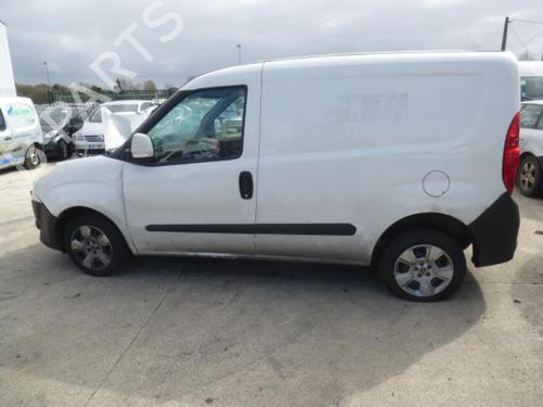 Used Parts FIAT DOBLO Cargo (263_) 1.6 D Multijet (263WXD1B, 263WXR1B, 263WXX1B, 263ZXD1B,... (105 hp) 3953807