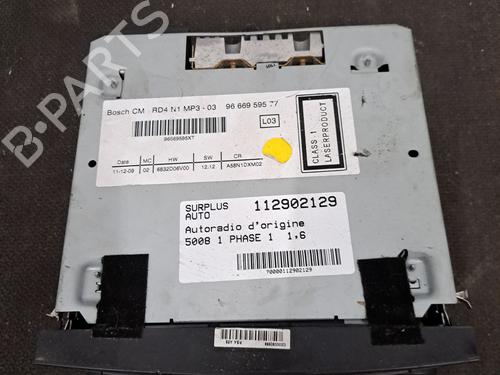 Used Radio PEUGEOT 5008 (0U_, 0E_) 1.6 HDi (110 hp) 30340056