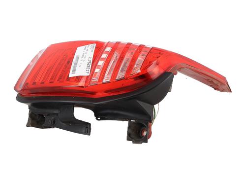 Used Left taillight Left taillight PEUGEOT 5008 (0U_, 0E_) 1.6 HDi (114 hp) 33476023 33476023