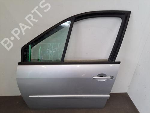 Used Left front door RENAULT SCÉNIC II (JM0/1_) 1.5 dCi (JM1E, JM16) (106 hp) 28403211