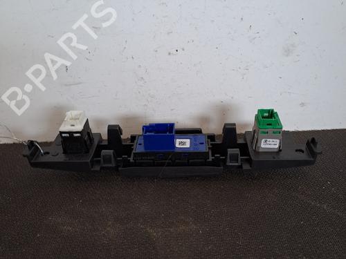 Used Switch Switch DS DS 3 (SA_) 1.2 THP 110 / PureTech 110 (SAHNPS, SAHNZ6, SAHNZT) (110 hp) 28395621 28395621