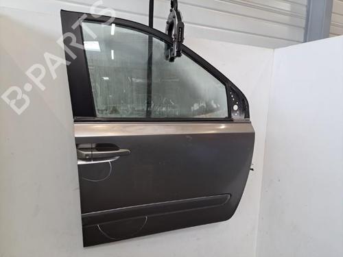 Used Right front door KIA CARNIVAL / GRAND CARNIVAL III (VQ) 2.2 CRDi (194 hp) 28398929