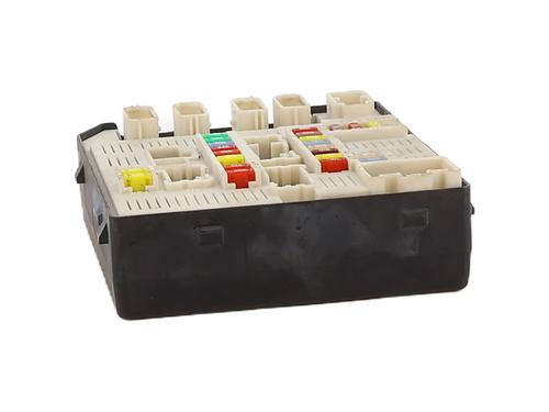 Used Fuse box Fuse box RENAULT MEGANE III Hatchback (BZ0/1_, B3_) 1.5 dCi (BZ09, BZ0D, BZ1W, BZ29, BZ14) (110 hp) 32290789 32290789