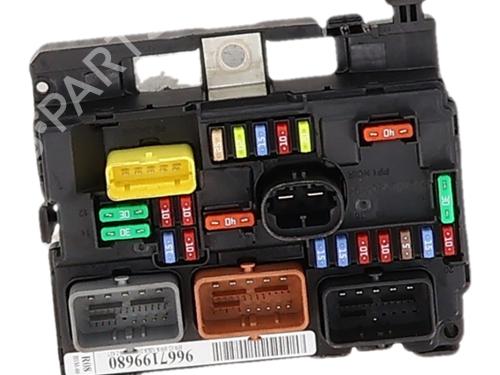Fuse box CITROËN C3 II (SC_) 1.2 VTi 82 | BP38091946E1 - Image 5
