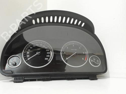 Used Instrument cluster BMW 5 Touring (F11) 518 d (150 hp) 28399989