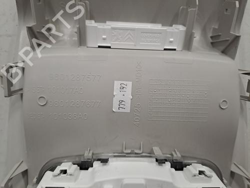 interior-roof-light-citroen-c4-cactus-2014-28398223 main image