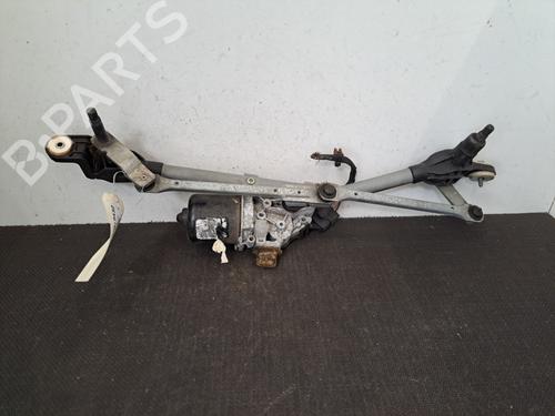 Used Front wiper motor RENAULT MEGANE III Grandtour (KZ0/1) 1.5 dCi (KZ09, KZ0D, KZ1G, KZ29, KZ14, KZ1W, KZ10, KZ1F,... (110 hp) 28406101