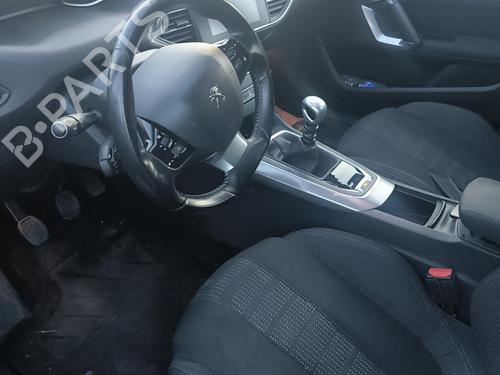 Right front door PEUGEOT 308 II (LB_, LP_, LW_, LH_, L3_) 1.2 THP 130 | BP29940220C3