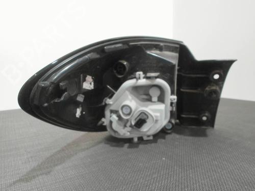 Højre baglygte RENAULT CAPTUR I (J5_, H5_) 1.5 dCi 90 (J5N4, J5M5, J5MW, J5M6, J5AL, J5AJ) (90 hp) 28410539