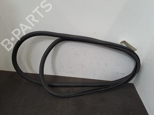 Rubber door seal PEUGEOT 3008 II SUV (MC_, MR_, MJ_, M4_) 1.5 BlueHDi 130 | BP28393375C142 