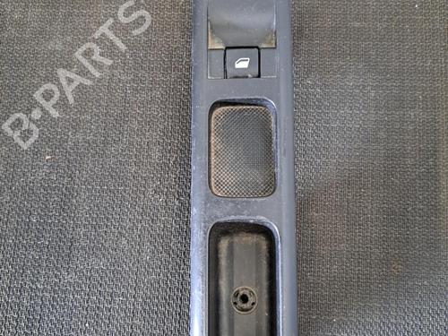 Used Right front window switch Right front window switch PEUGEOT 5008 (0U_, 0E_) 2.0 HDi 150 / BlueHDi 150 (150 hp) 28396850 28396850
