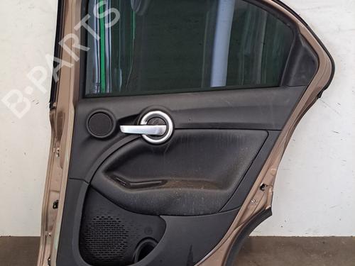 Used Right rear door Right rear door FIAT 500X (334_) 1.6 D Multijet (334AXA1B, 334AXA11) (120 hp) 33306086 33306086
