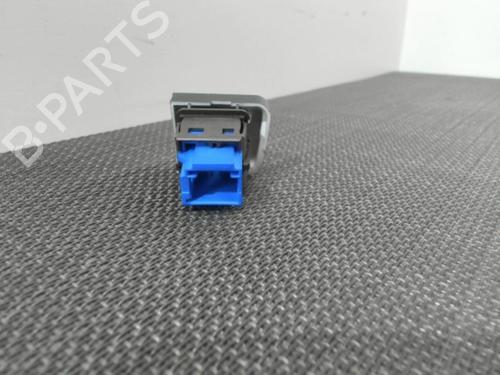 Used Warning switch PEUGEOT 208 I (CA_, CC_) 1.4 HDi (68 hp) 28405645