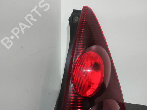 Right taillight PEUGEOT 107 (PM_, PN_) 1.0 | BP28399469C35