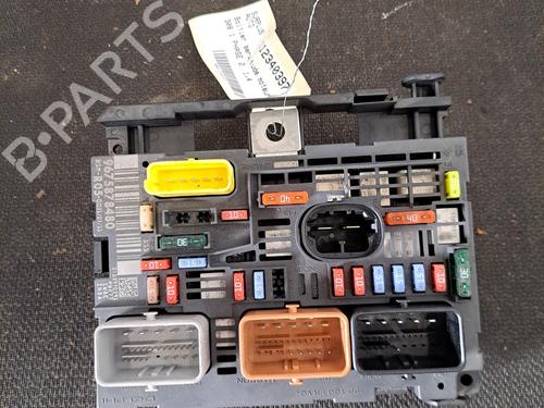Used Fuse box PEUGEOT 308 I (4A_, 4C_) 1.4 16V (98 hp) 29508283
