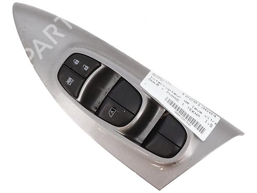 Mando elevalunas delantero izquierdo Mando elevalunas delantero izquierdo NISSAN JUKE (F15) 1.5 dCi (110 hp) 36355647 36355647