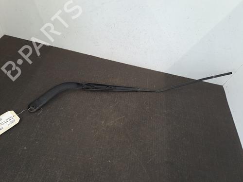 Used Front windshield wiper arm RENAULT TWINGO III (BCM_, BCA_) 1.0 SCe 70 (71 hp) 28389477