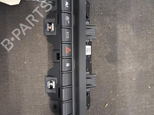 Used Warning switch RENAULT TRAFIC III Bus (JG_) [2014-2025]  28401431
