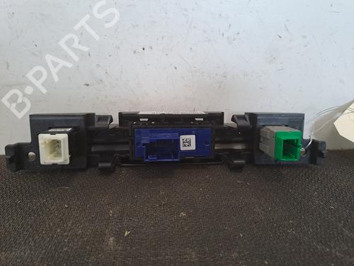 Used Switch Switch DS DS 3 (SA_) 1.6 BlueHDi 116 (SABHXM) (116 hp) 28406513 28406513