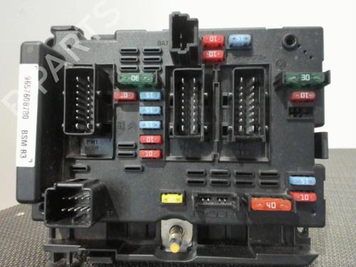 Used Fuse box PEUGEOT 307 Break (3E) 2.0 HDI 110 (107 hp) 28405653