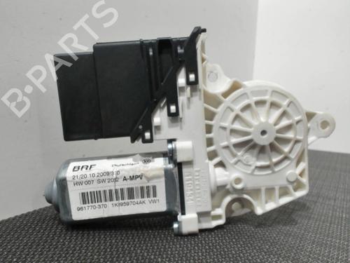 Vindusheismotor høyre bak VW TOURAN (1T1, 1T2) 2.0 TDI 16V | BP28399697E22 