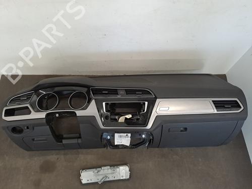 Dashboard VW TOURAN (5T1) 1.6 TDI | BP28395813C46 - Image 3