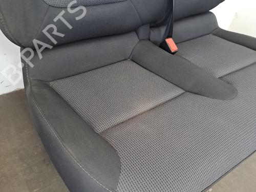 Right front seat RENAULT TRAFIC III Van (FG_) 2.0 dCi 110 (FGMW) | BP28397436C16 