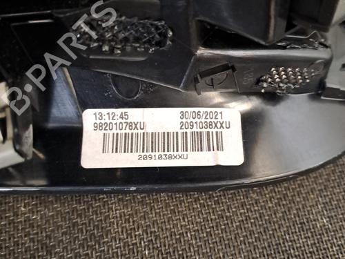 Used Middle console Middle console PEUGEOT 308 II (LB_, LP_, LW_, LH_, L3_) 1.2 THP 130 (131 hp) 28389258 28389258