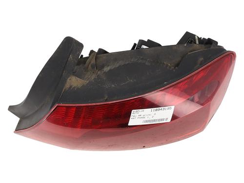 Used Right taillight PEUGEOT 407 (6D_) 2.0 HDi 135 (6DRHRH, 6DRHRE, 6DRHRG, 6DRHRJ) (136 hp) 31976053