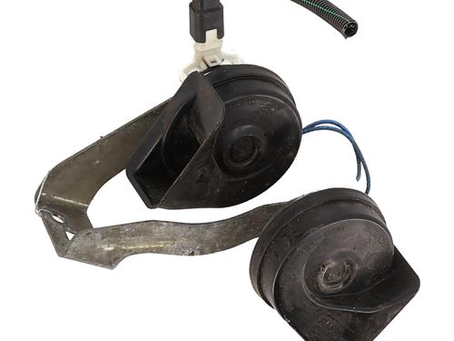 Used Horn Horn PEUGEOT 308 II (LB_, LP_, LW_, LH_, L3_) 1.2 THP 130 (131 hp) 32524118 32524118