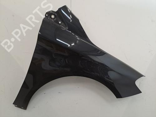Used Right front fenders MERCEDES-BENZ B-CLASS Sports Tourer (W246, W242) B 200 CDI / d (246.208) (136 hp) 29635148