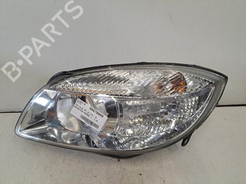 Venstre forlygte Venstre forlygte SKODA ROOMSTER (5J7) 1.9 TDI (105 hp) 28404322 28404322