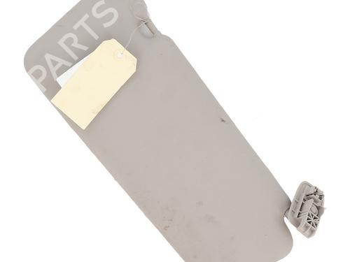 Used Left sun visor Left sun visor RENAULT CAPTUR I (J5_, H5_) 1.5 dCi 90 (J5N4, J5M5, J5MW, J5M6, J5AL, J5AJ) (90 hp) 32423995 32423995
