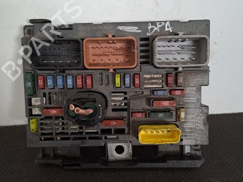 Used Fuse box CITROËN C5 III (RD_) 1.6 HDi 110 (RD9HZC) (109 hp) 28389994