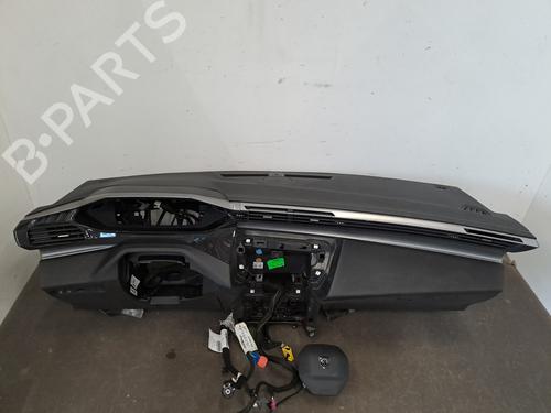Used Dashboard PEUGEOT 308 SW III (FC_, FJ_, FR_, F4_, FN_) PureTech 130 (FRHNSL, FRHNST) (131 hp) 29630230