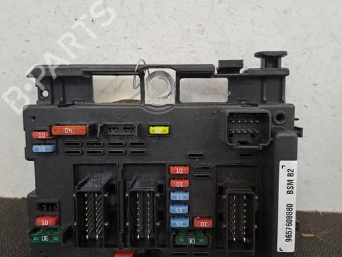 Fuse box PEUGEOT 206+ (2L_, 2M_) 1.1 | BP28392232E1 - Image 2