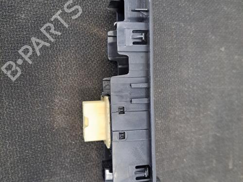 Used Left front window switch Left front window switch RENAULT CLIO IV (BH_) 1.5 dCi 75 (75 hp) 29843255 29843255