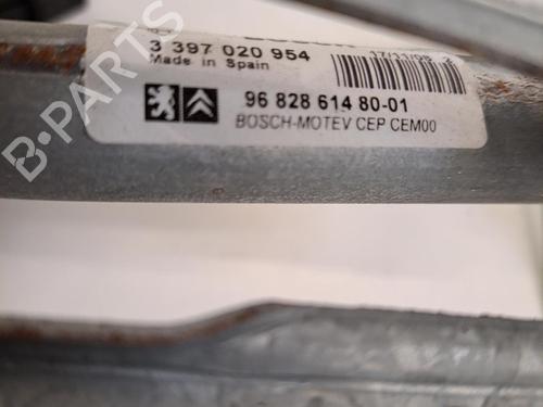 Used Front wiper motor Front wiper motor PEUGEOT PARTNER Box Body/MPV 1.6 HDi (75 hp) 28402571 28402571