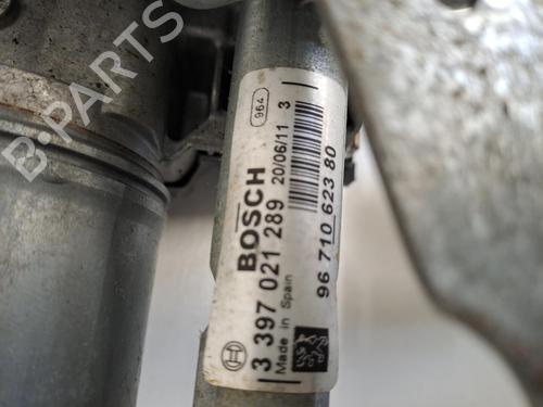Used Front wiper motor PEUGEOT 5008 (0U_, 0E_) 1.6 HDi (112 hp) 28408183