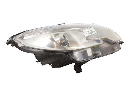 Phare droit PEUGEOT 2008 I (CU_) 1.2 VTi (82 hp) 32984663